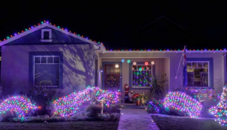 Outdoor Decor With a Christmas Garden Flag