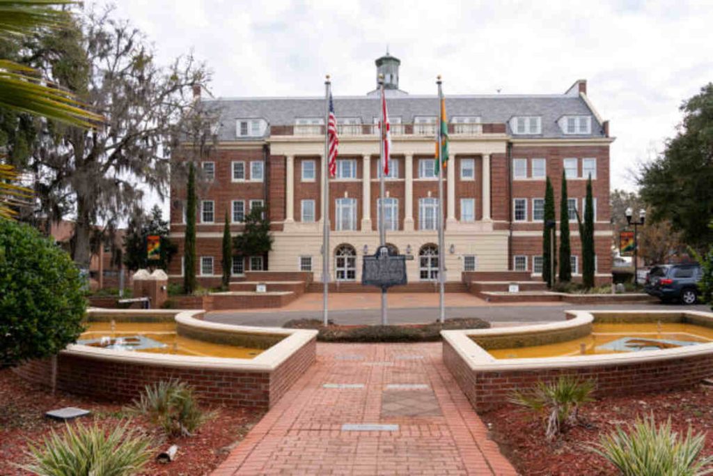 Commonwealth Business Dr, Tallahassee FL 32303