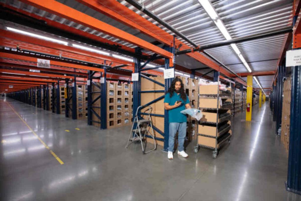 Find Warehouses for Rent in Industry CA