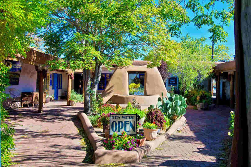 B2B Garden Brewery in Santa Fe